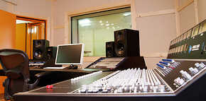 レコーディング | スタジオラグ西院店