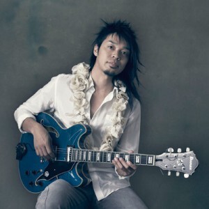 西藤ヒロノブ(G)